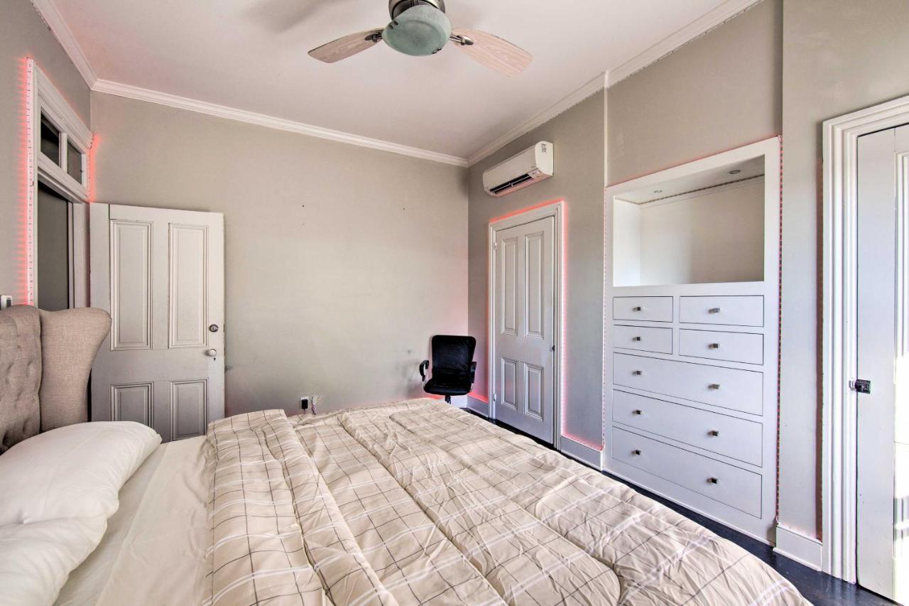 Holiday home Riverfront Less Than 1 Mi To Dtwn!