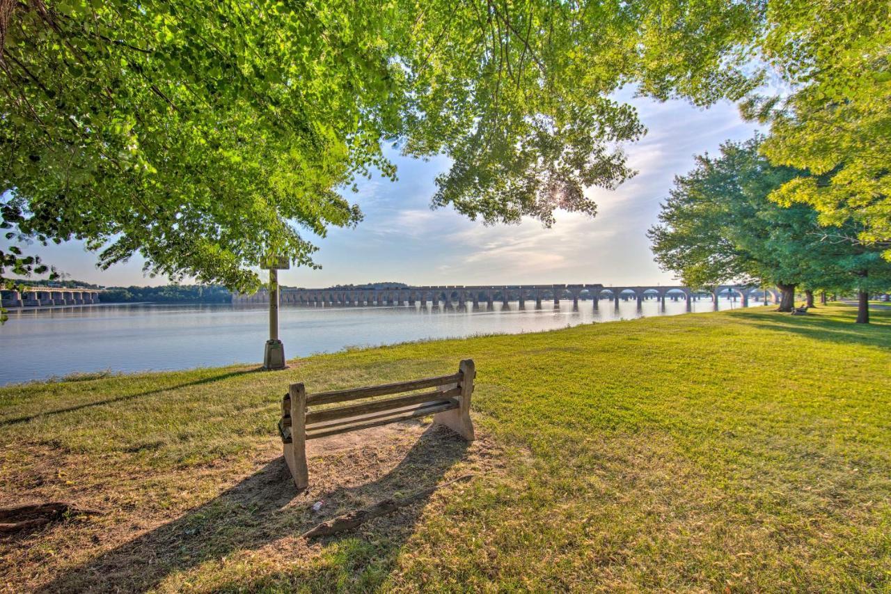 Riverfront Less Than 1 Mi To Dtwn! Holiday home *